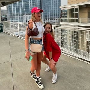 Meet your Posher, Alina